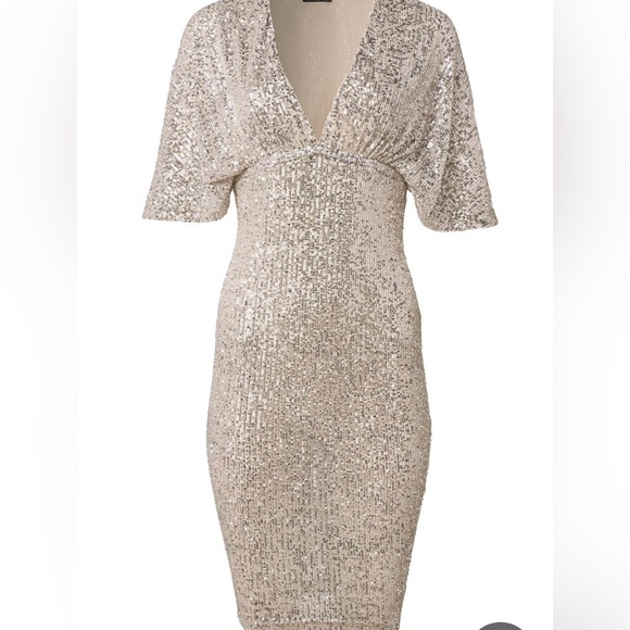 Venus deep V sequin dress - Picture 2 of 10